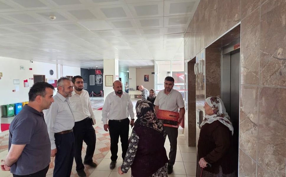 Mucur İlçe Müftülüğü Büyüklerin Hayır Duasını Aldı