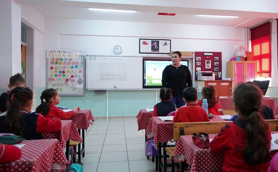 Sözleşmeli Öğretmenlerin İller Arası Yer Değiştirme Başvuruları 12 Ağustos’ta Başlıyor