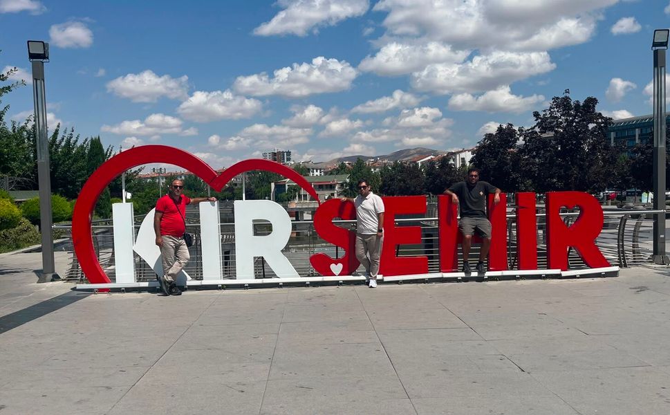 İspanyol tarih öğretmeni ve Seyyah Carlos Kırşehir’in kültür elçisi oldu