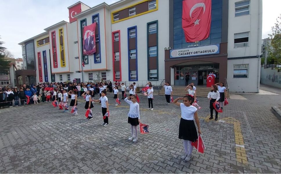Kırşehir Cacabey Ortaokulu'ndan LGS'de Büyük Başarı!