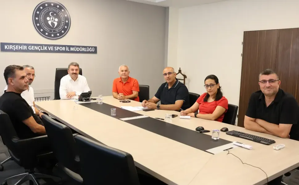 Kırşehir hentbolda hedef büyüttü! Yeni sezon öncesi kritik zirve