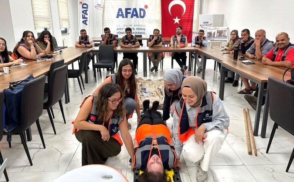 Kırşehir'de arama kurtarmadan ilk yardıma tam donanımlı AFAD eğitimi