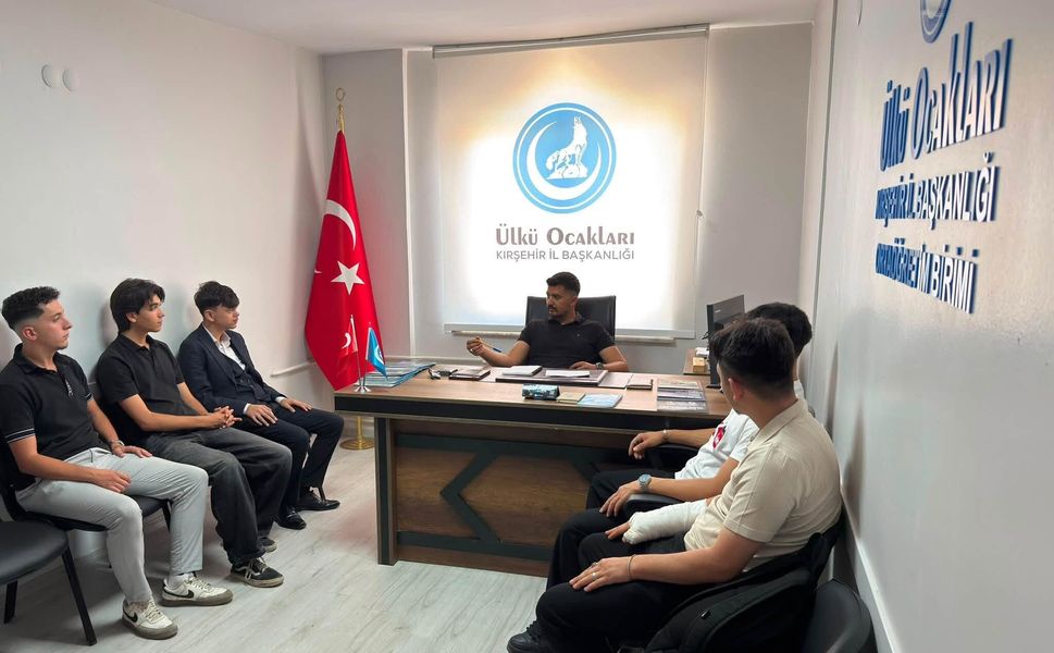 Kırşehir’de gençlere “Protokol Kuralları” semineri düzenlendi