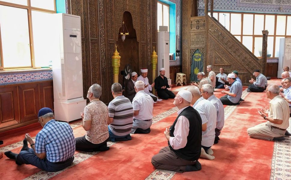 Kırşehir’de Hoca Ahmet Yesevi Camii’nde Kur’an-ı Kerim Programı Düzenlendi