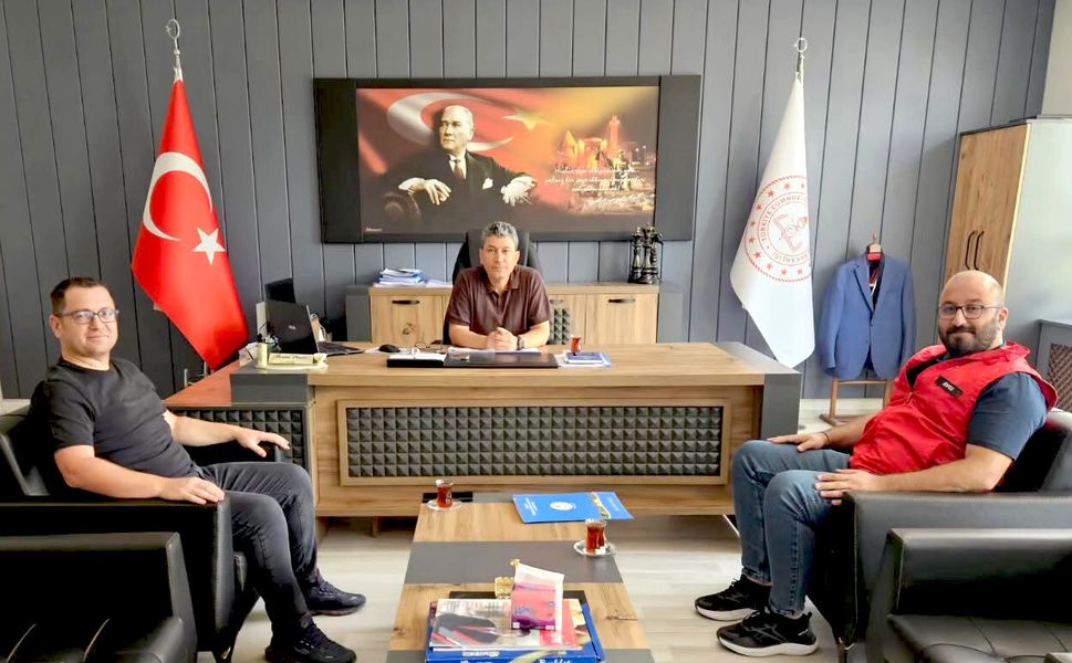 Mucur’da çocuklar aile temasını resmedecek, 1.’ye tablet verilecek