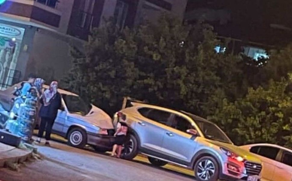 Kırşehir'de İki Otomobil Çarpıştı