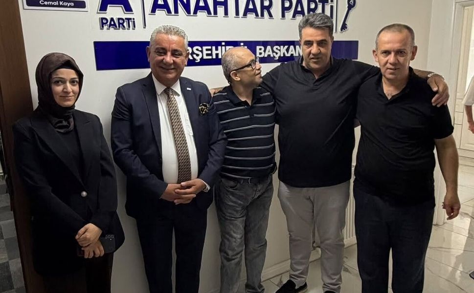 Anahtar Parti İl Binasında Anlamlı Buluşma