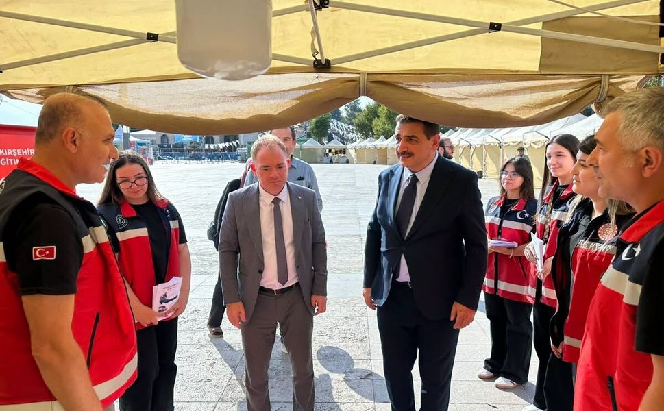 Cacabey Meydanı’nda Hayat Kurtaran Stant