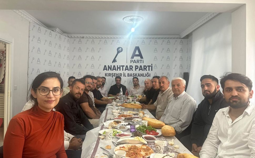 Anahtar Parti’de Birlik Ve Beraberlik Vurgusu