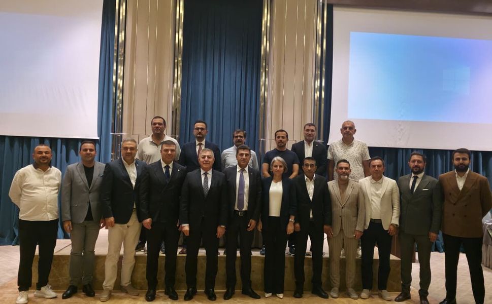 Kırşehirli İş İnsanlarından Dev Buluşma