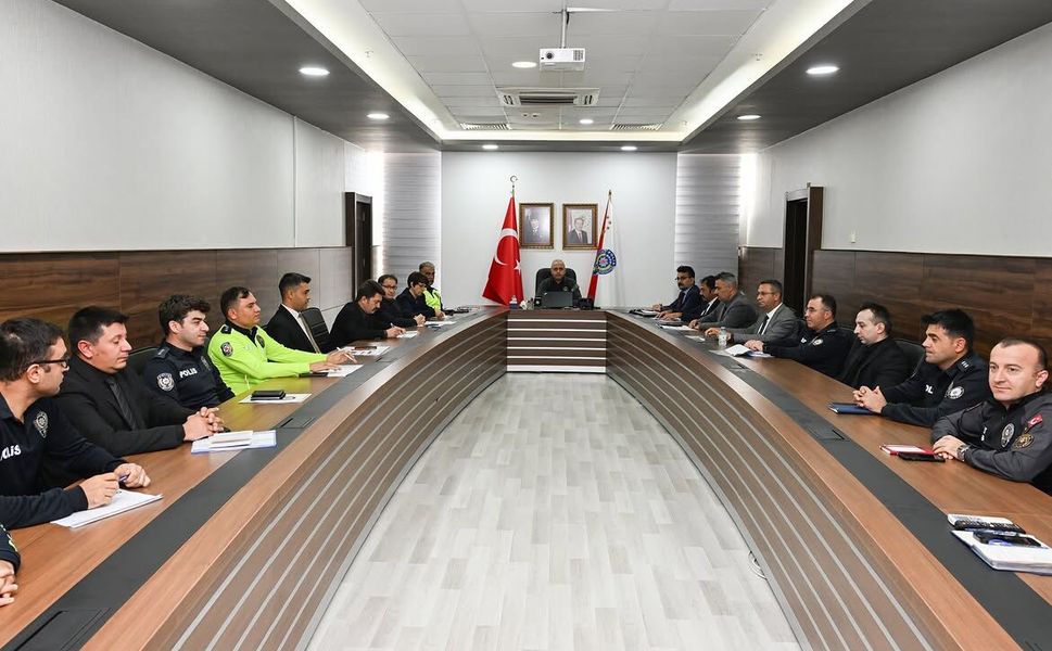 Asayiş toplantısında yeni tedbirler masada