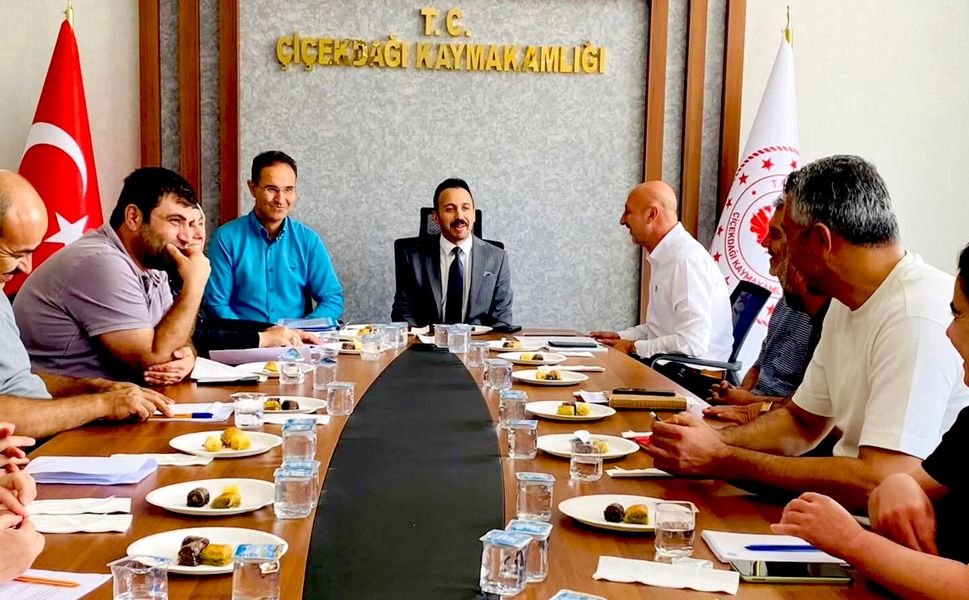 Çiçekdağı’nda yeni eğitim yılı öncesi toplantı