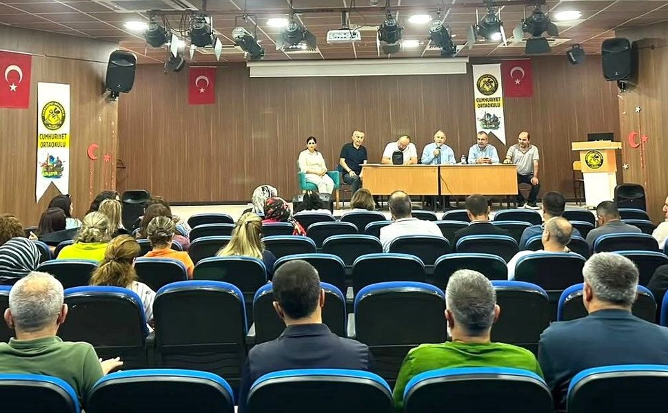 Cumhuriyet Ortaokulu’nda yeni dönem heyecanı