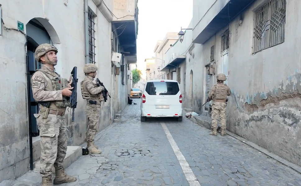 Kırşehir Merkezli 28 İlde 83 DEAŞ Şüphelisi Yakalandı