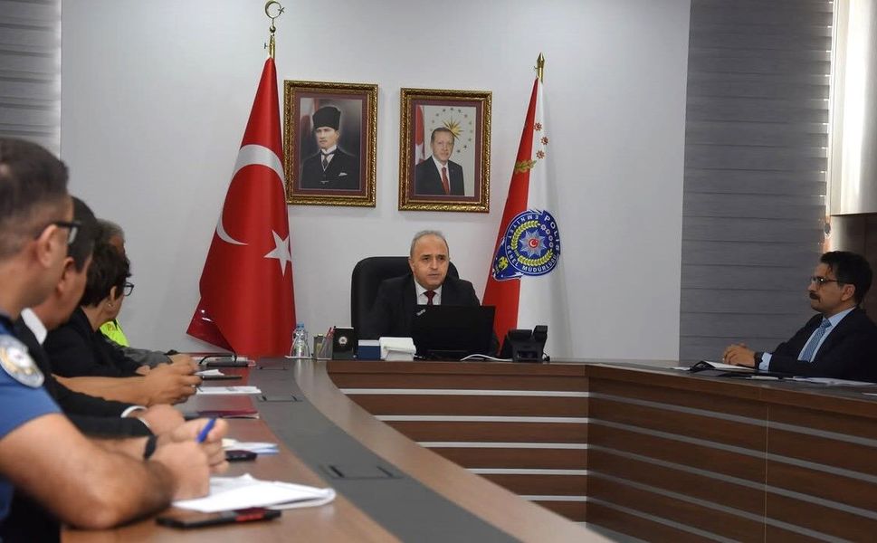 İl Emniyet Müdürü Dr. Mesut Görücü başkanlığında Kırşehir’de asayiş toplantısı
