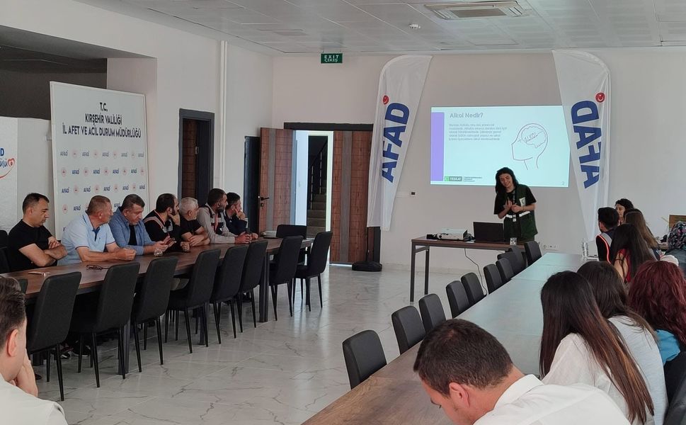 Kırşehir AFAD personeline bağımlılıkla mücadele eğitimi