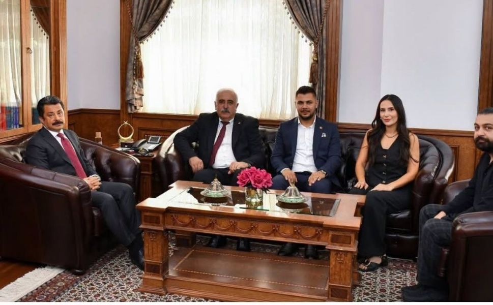 Kırşehir’de CHP Heyeti ile Vali Demiryürek Bir Araya Geldi