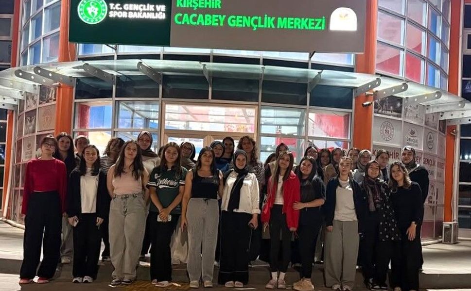 Kırşehirli gençlerin Akdeniz serüveni başladı