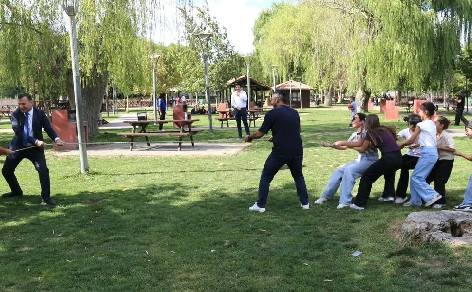 Sevgi Evlerindeki çocuklar yeni eğitim yılına moral depolayarak başlıyor