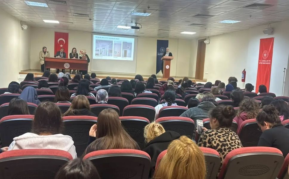 Mucur’da Üniversite Öğrencilerine Sıcak Karşılama!