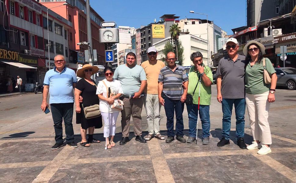 Kırşehir’de Erişilebilir Şehir Çağrısı: “Kaldırımlar İşgallerden Arındırılsın”