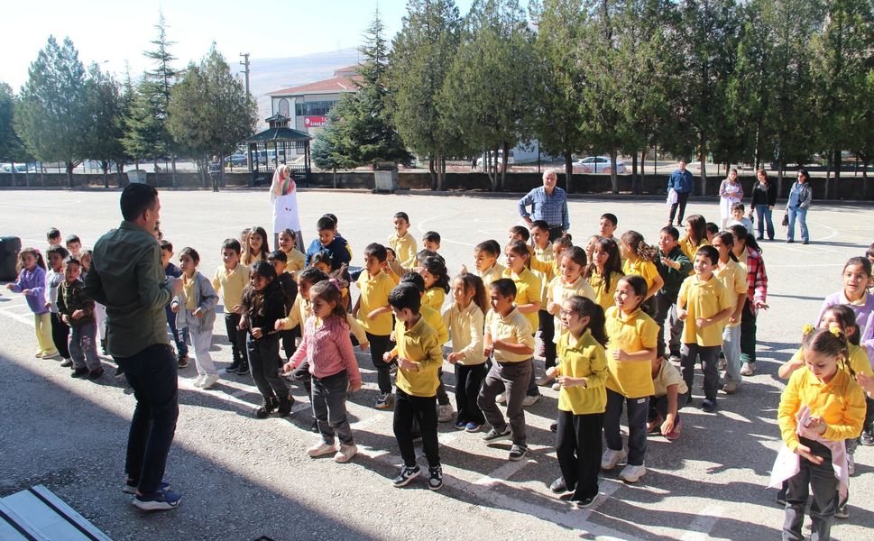 Kırşehir'de minikler sağlıkla buluştu