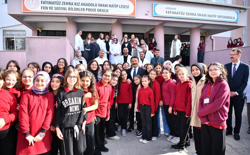 Vali Demiryürek, öğrencilerin taleplerini yerinde inceledi