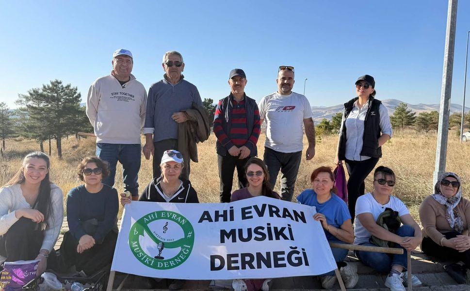 Yürüyüş yaptılar, tohum ektiler!