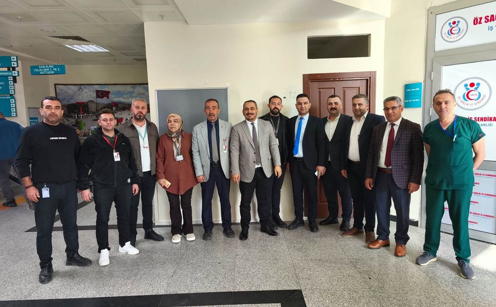 Ahmet Tekinsoy hastane çalışanlarıyla bir araya geldi