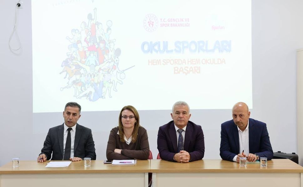 Çiçekdağı’nda okul sporları için yeni sezon hazırlıkları değerlendirildi