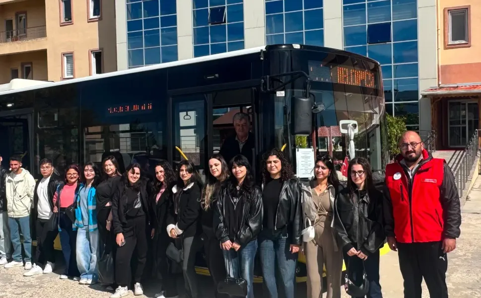 “Gelin Tanış Olalım” etkinliğinde öğrenciler bir araya geldi