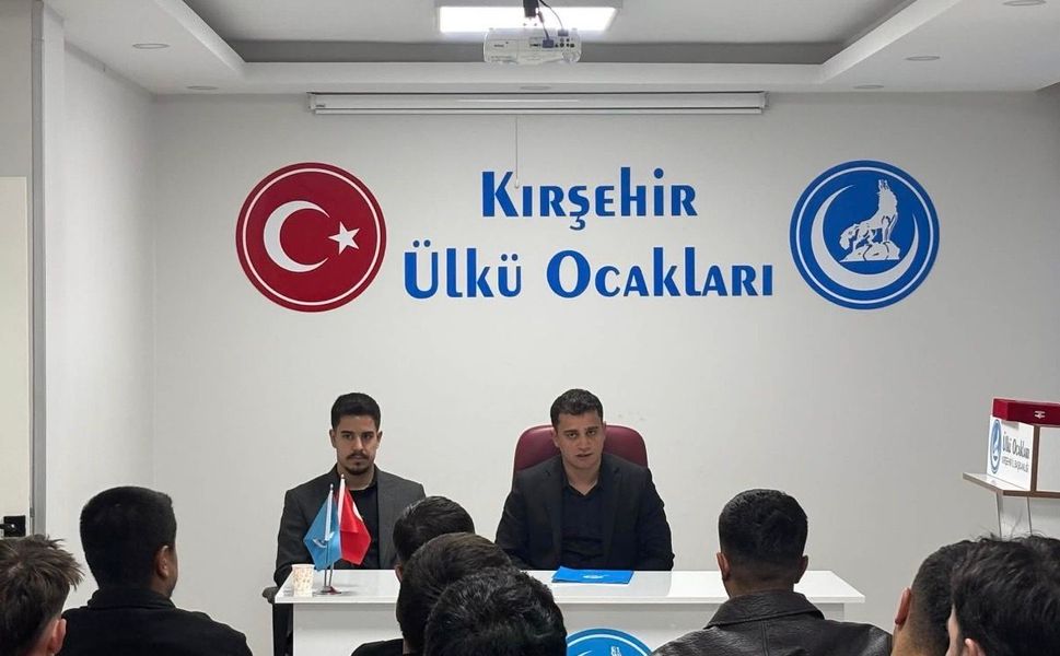 Ülkü Ocakları Kırşehir’de Güz Dönemi Seminerlerini Sürdürüyor