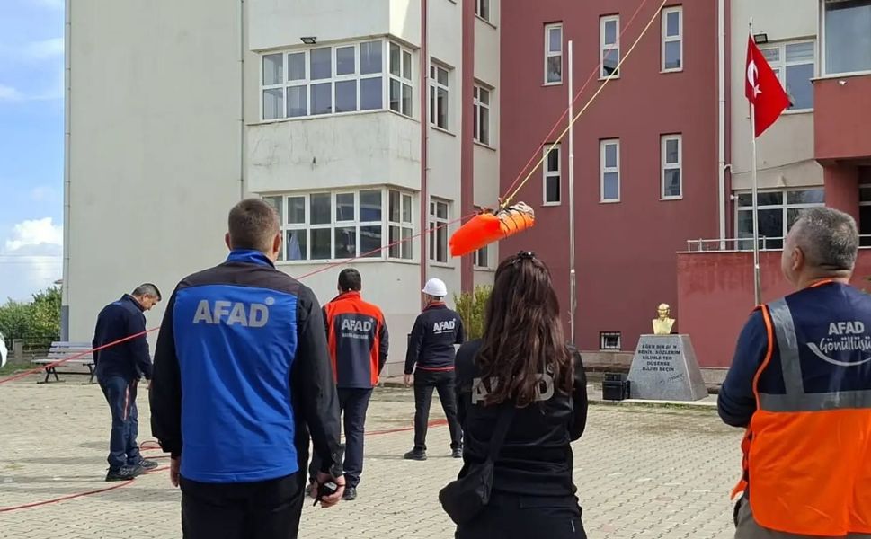 Kaman İlçesinde Öğrencilere Afet Eğitimi Verildi