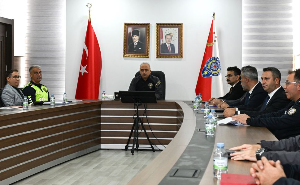 Kırşehir'de 29 Ekim kutlamaları için geniş güvenlik ve trafik önlemleri planlandı