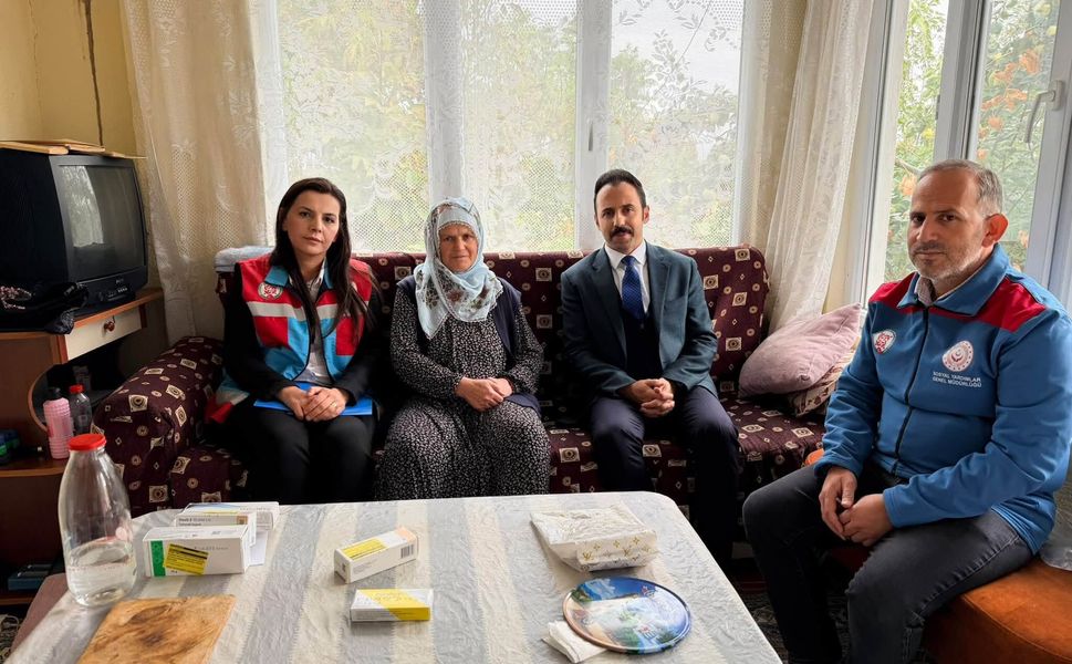Kırşehir’de Dünya Yaşlılar Günü’nde büyükler unutulmadı