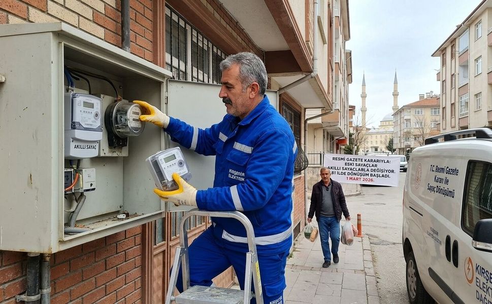Kırşehir’de elektrik sayaçları tek tek sökülüyor