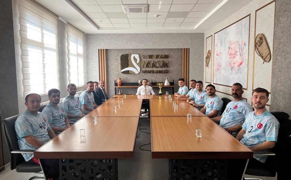 Kırşehir’de Kamu Spor Oyunları şampiyonu Mucur Kaymakamlığı takımı oldu