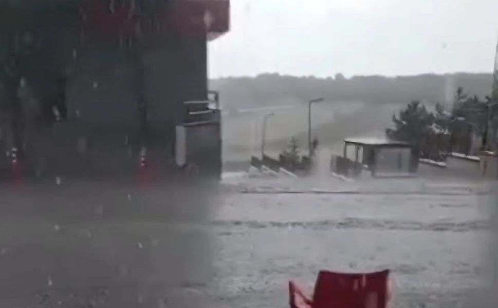 Kırşehir’in Akçakent ilçesinde dolu yağışı etkili oldu