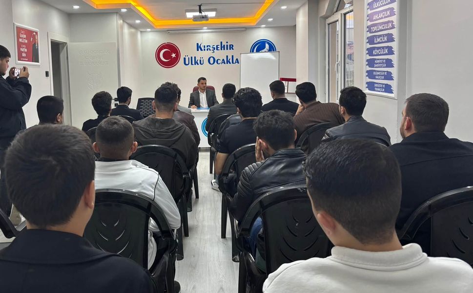 Ülkü Ocakları Kırşehir’de güz dönemi seminerlerini gerçekleştirdi