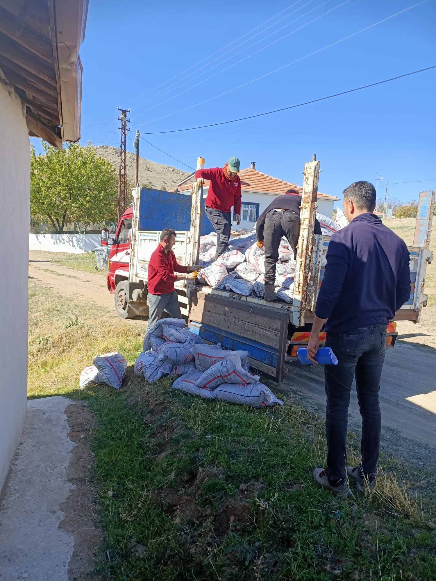 Bin 200 Aileye Kömür Yardımı3