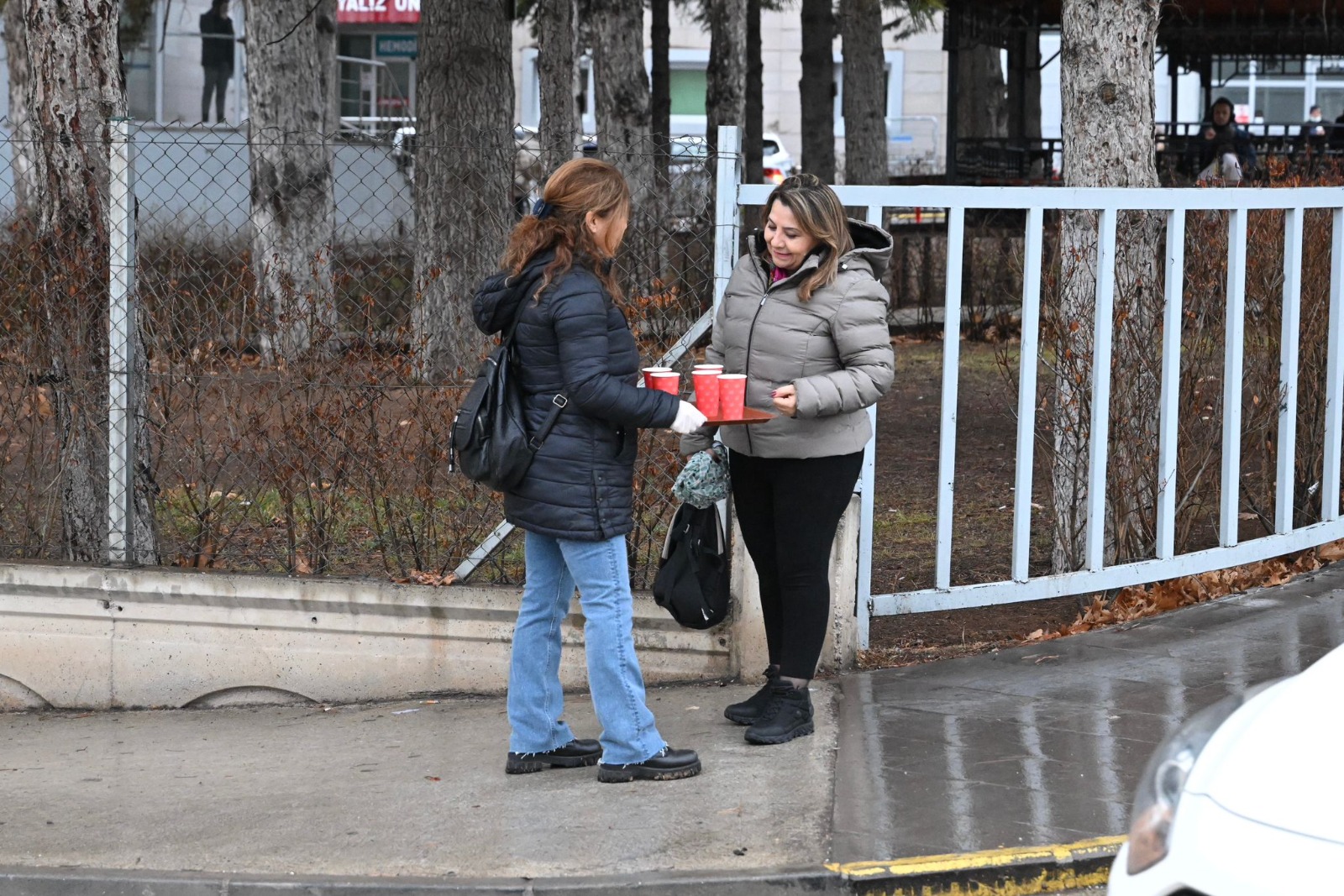 Kış Gününde Belediyeden Sıcak Çorba Ikramı4