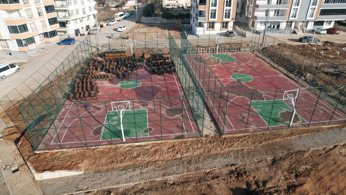 Yenice Mahallesi’ne Yeni Bir Yeşil Alan Kazandırıyor4