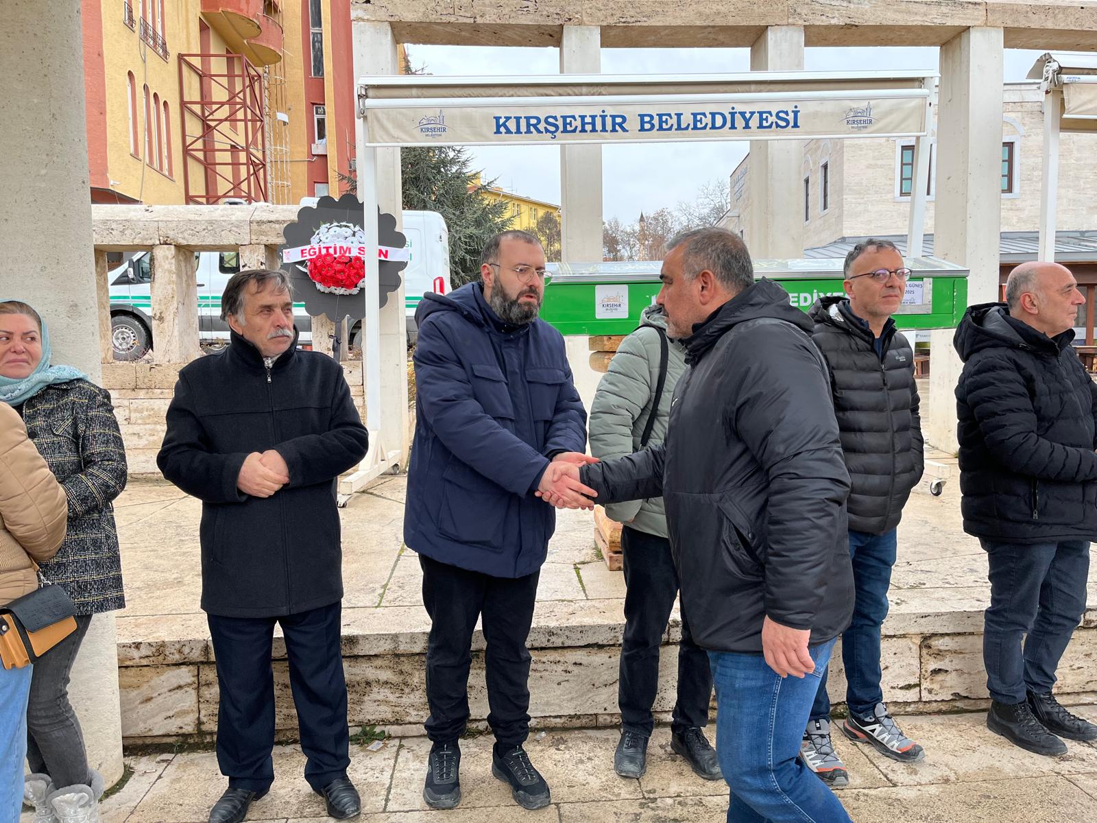 Ahi Evran Camii’nde 3 Cenaze Birden Kalktı2