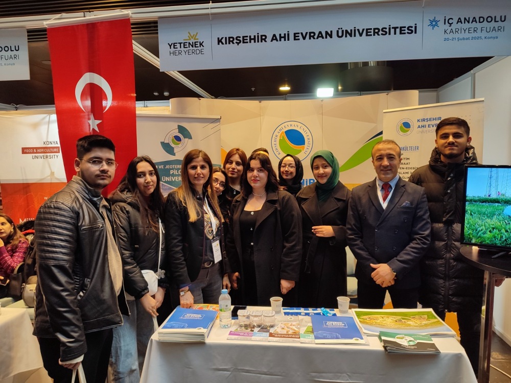 Kırşehir Ahi Evran Üniversitesi, İç Anadolu Kariyer Fuarı’nda Geleceğe Açılıyor1