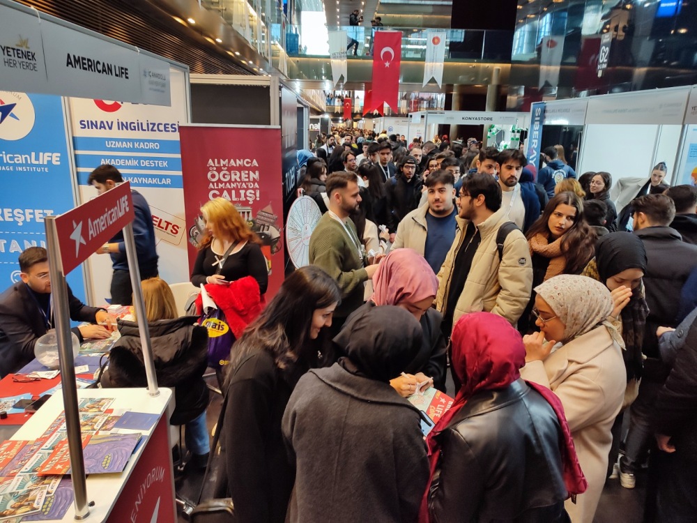 Kırşehir Ahi Evran Üniversitesi, İç Anadolu Kariyer Fuarı’nda Geleceğe Açılıyor2