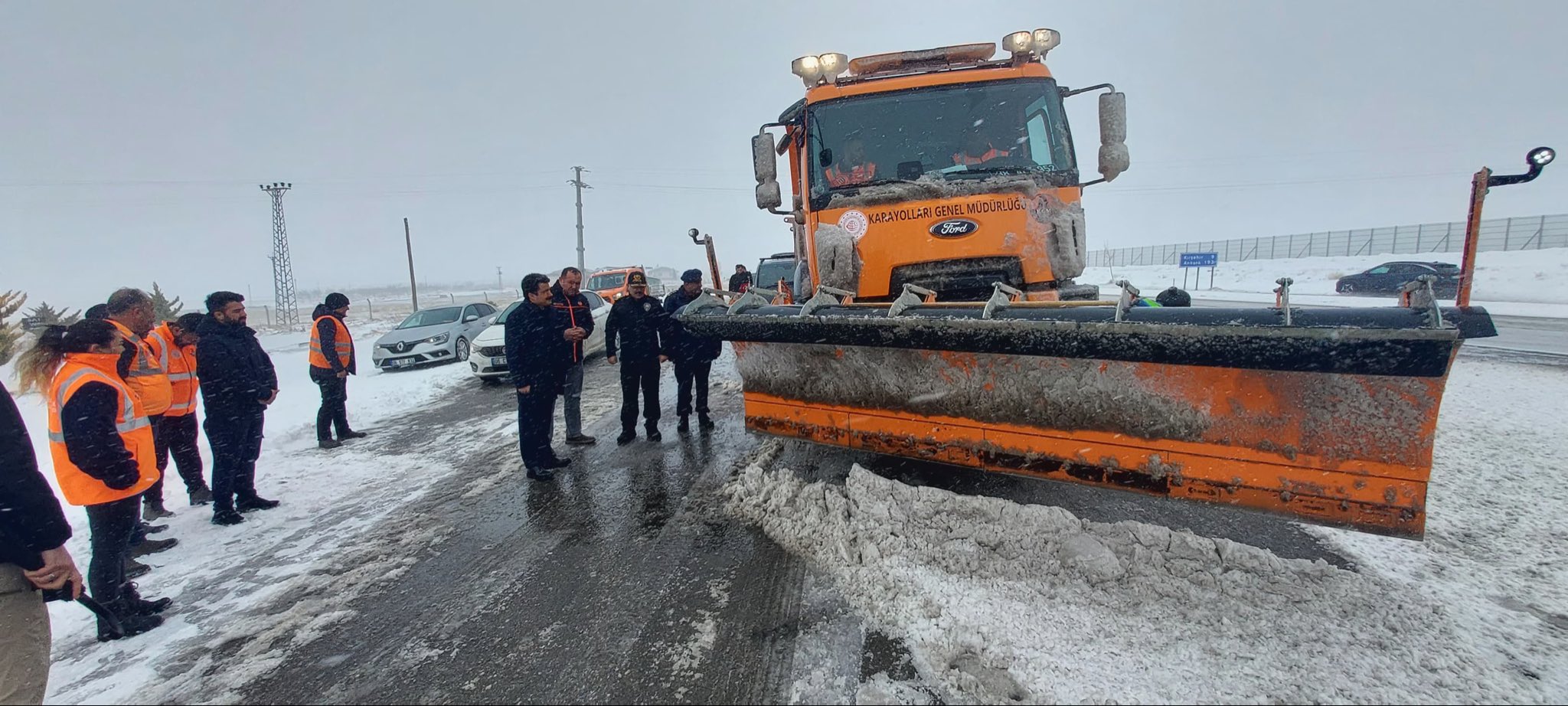 Kırşehir’de Kar Yağışı Tedbirleri Alındı Çalışmalar Devam Ediyor1