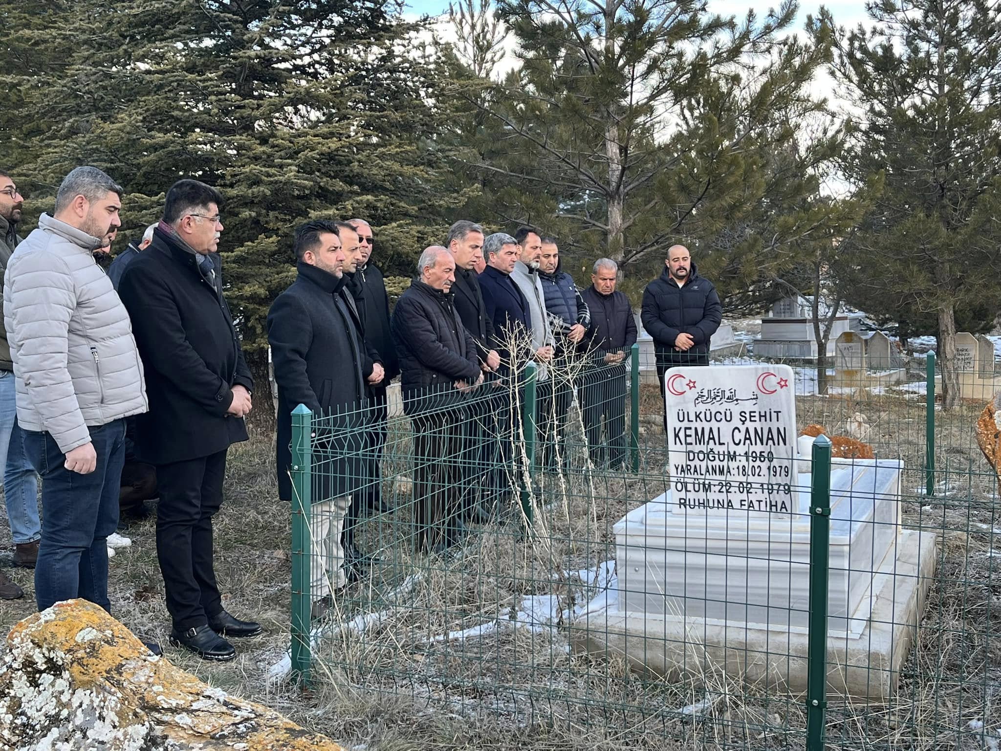 Şehadetinin Yıldönümünde Kabri Başında Andılar1