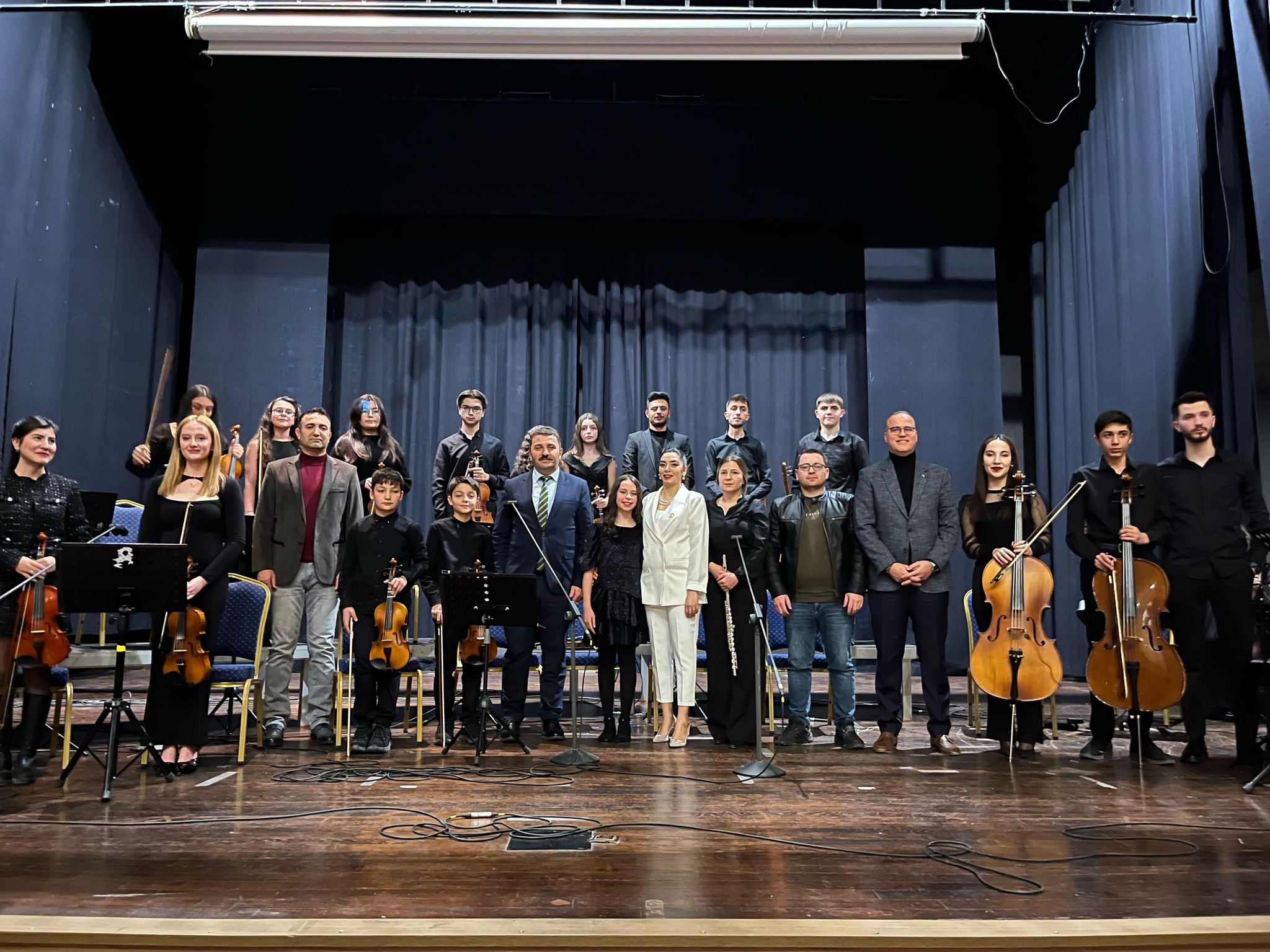 Cacabey Gençlik Merkezi’nden Müzik Ve Resim Şöleni6