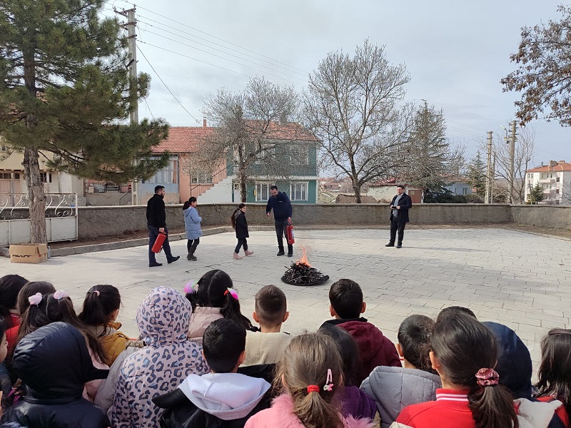 Deprem Haftası Çerçevesinde Öğrencilere Afet Farkındalık Eğitimi1