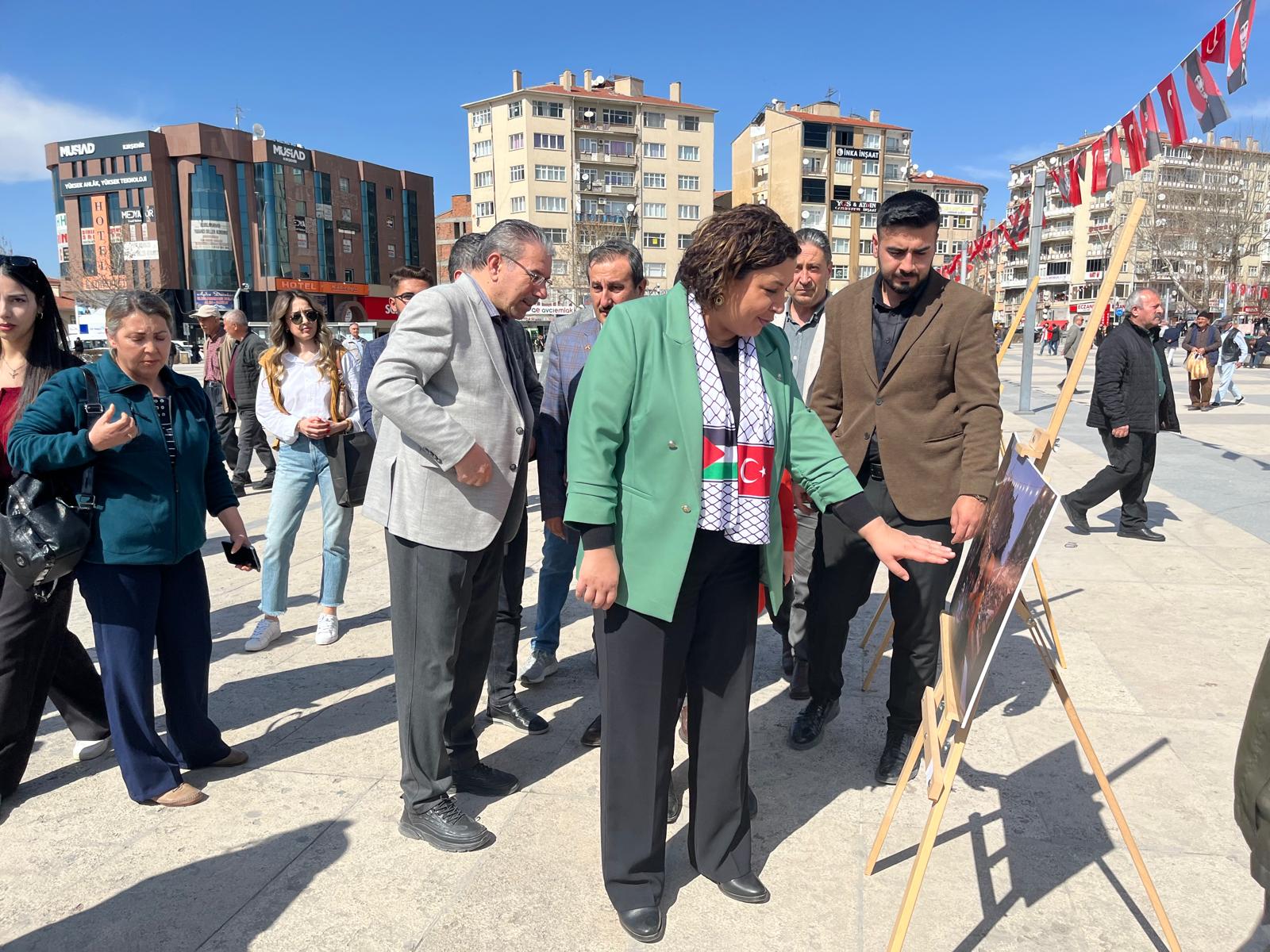 Gençlik Kolları’ndan Gazze’de Ramazan Fotoğraf Sergisi2